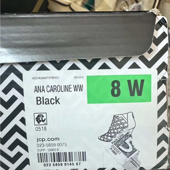 Brand New, never worn Caged black heels!! - Picture 4 of 4